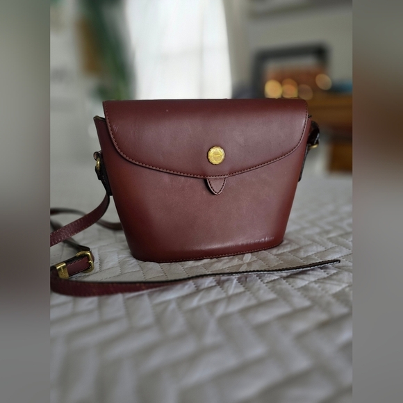 Marie Claire Handbags - Marie Claire Vintage Crossbody Bag - maroon bordeaux leather